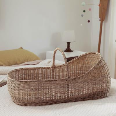 Lyra Moses Basket with mattress